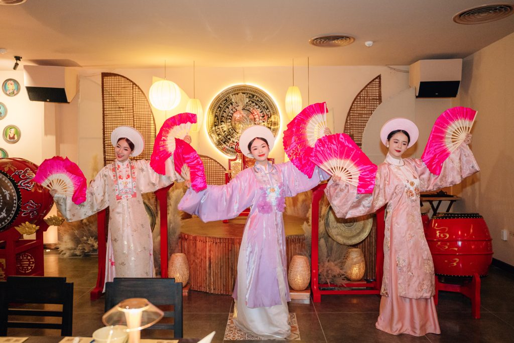 Ngon Phố Đà Hinh 2